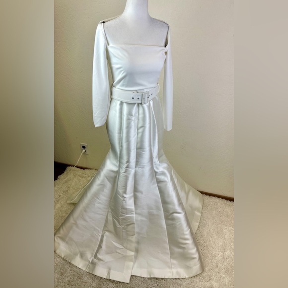 NWT Solace London The Mabel Belted Wedding Dress in US 6 - Picture 10 of 16